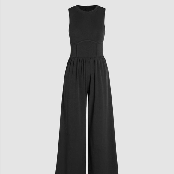 NIB: Black Sleeveless Wide Leg Jumpsuit 1X (16-18 US) - Picture 1 of 7
